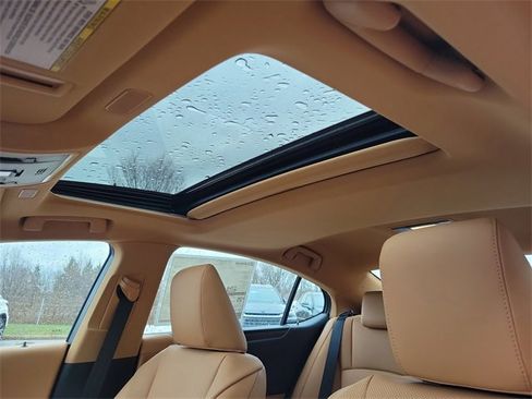 New 2025 Lexus ES 350 w/ Premium Package image 31