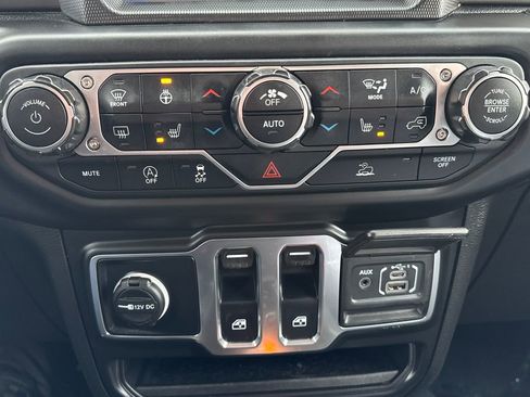 Certified 2022 Jeep Wrangler Sport S image 45