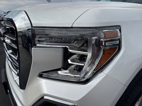 Used 2020 GMC Sierra 1500 SLT w/ SLT Premium Plus Package image 22