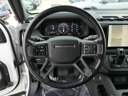 Used 2024 Land Rover Defender 130 X-Dynamic SE AWD/4WD image 17
