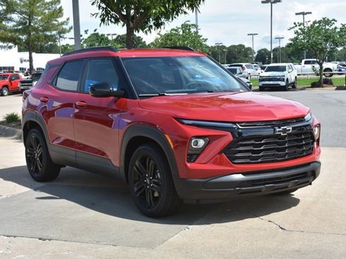 New 2026 Chevrolet TrailBlazer LT w/ Convenience Package FWD image 3