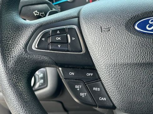 Used 2017 Ford Escape SE AWD/4WD image 19