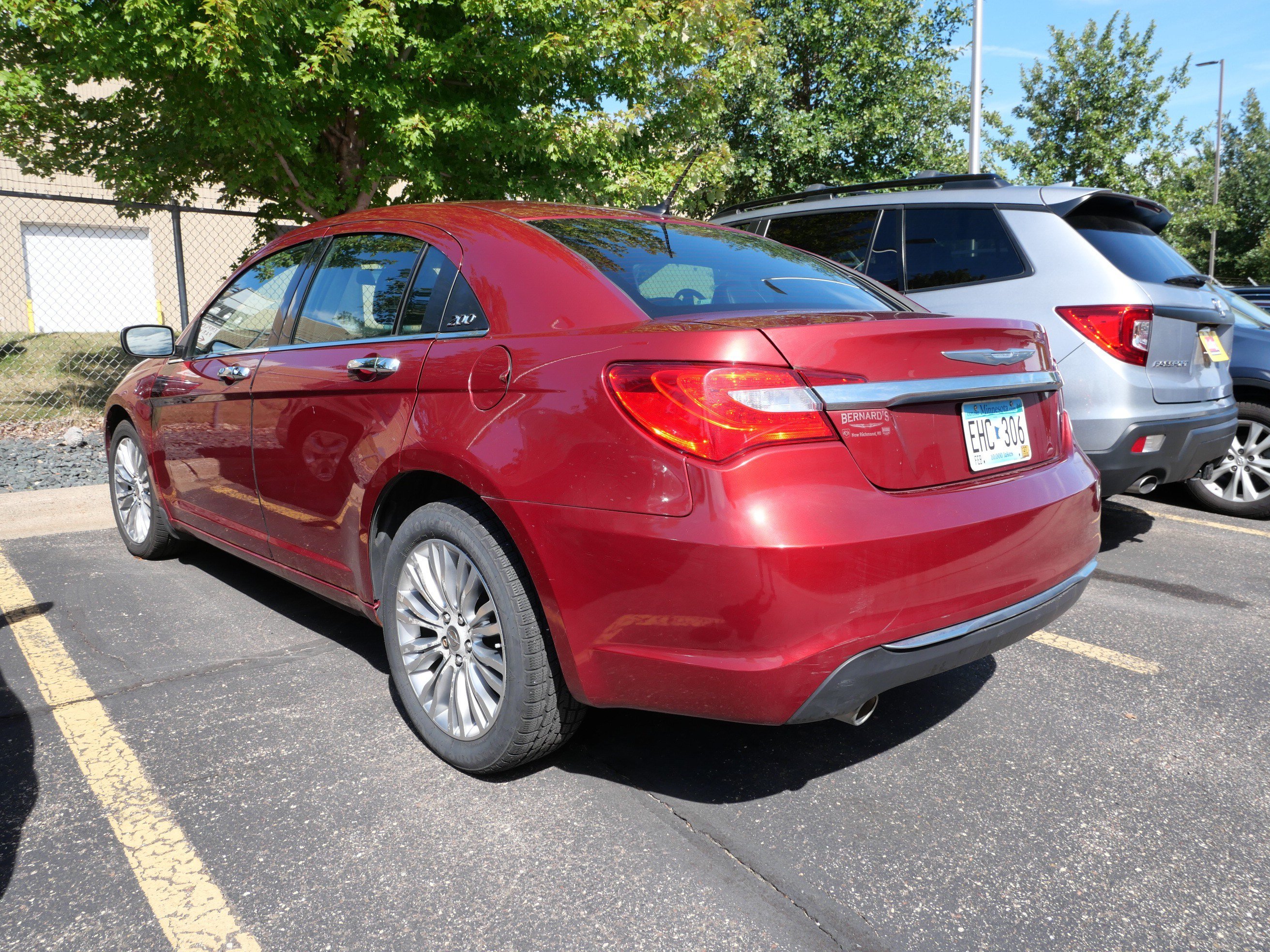 Used 2012 Chrysler 200 Limited FWD image 5