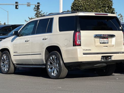Used 2015 GMC Yukon Denali w/ Touring Package image 7
