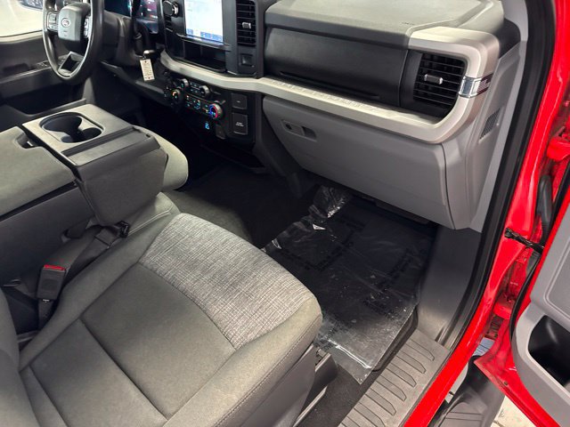 Used 2023 Ford F350 XLT AWD/4WD image 24