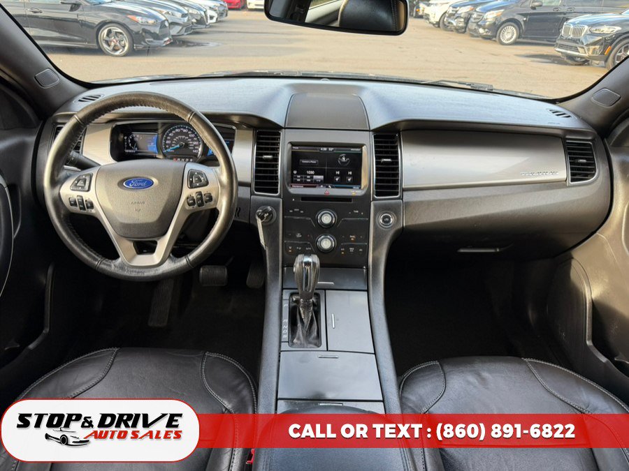 Used 2013 Ford Taurus SEL FWD image 11