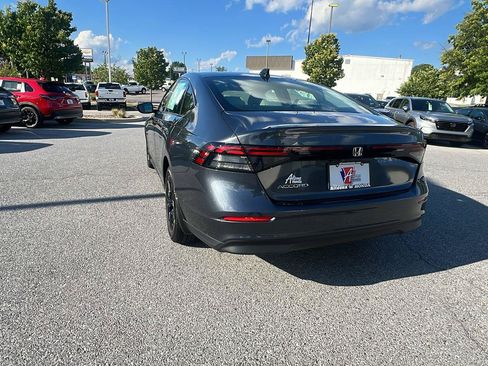 Used 2025 Honda Accord SE image 6
