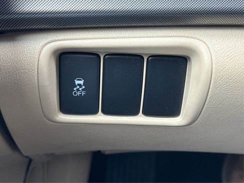 Used 2012 Acura TL w/ Technology Package FWD image 19