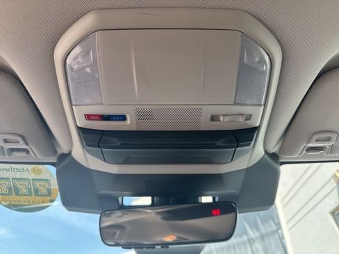 Used 2023 Subaru Ascent Limited AWD/4WD image 16