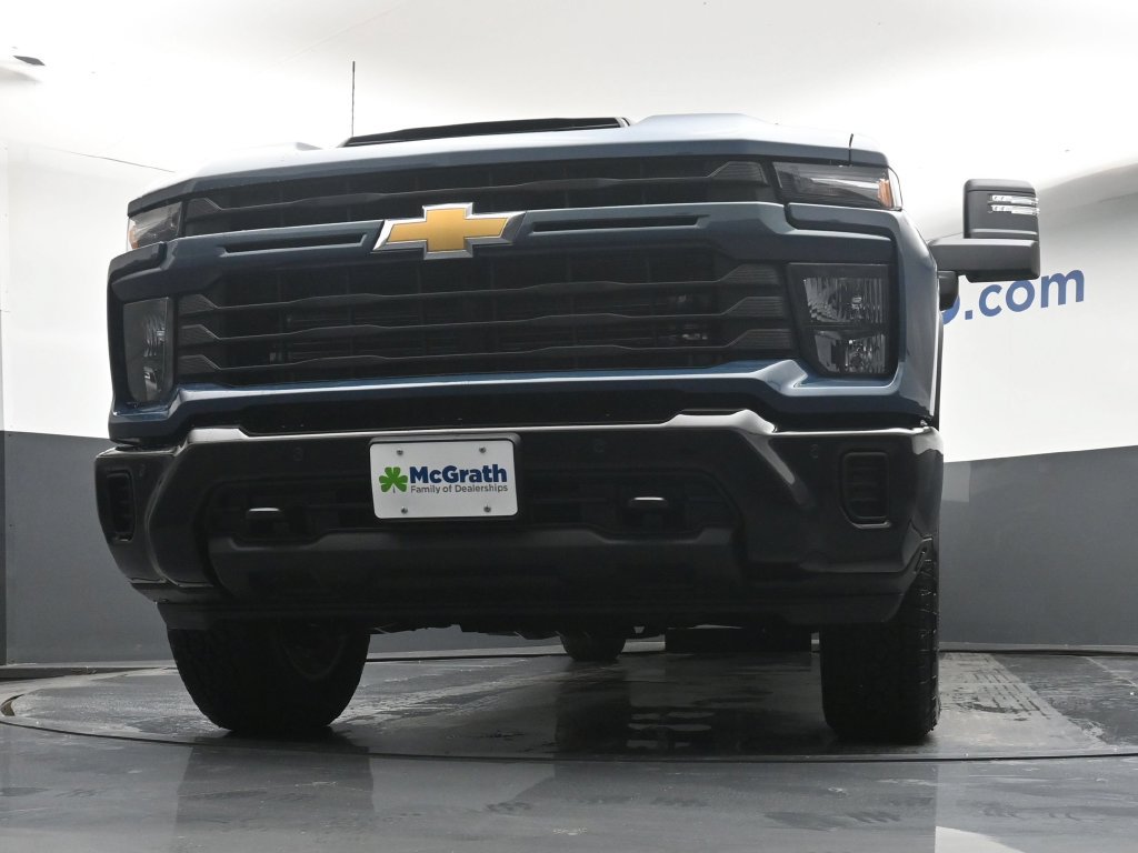 New 2026 Chevrolet Silverado 2500 Custom w/ Custom Value Package AWD/4WD image 7