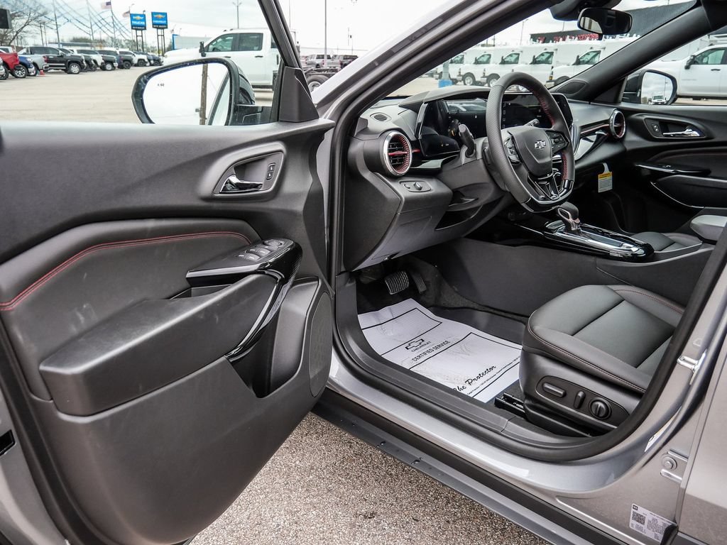 New 2026 Chevrolet Trax RS w/ Driver Confidence Package FWD image 27
