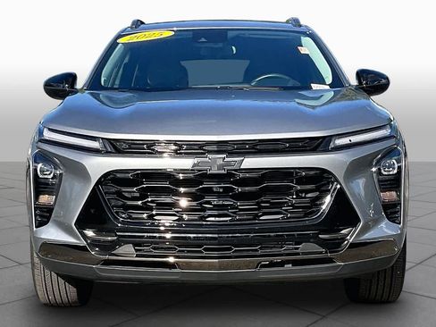 Used 2025 Chevrolet Trax ACTIV w/ Driver Confidence Package FWD image 4