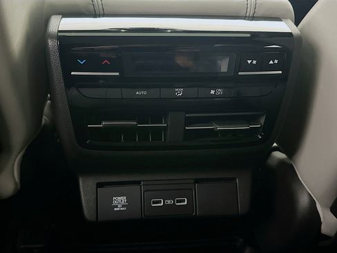 Used 2022 Acura MDX FWD w/ Technology Package image 28