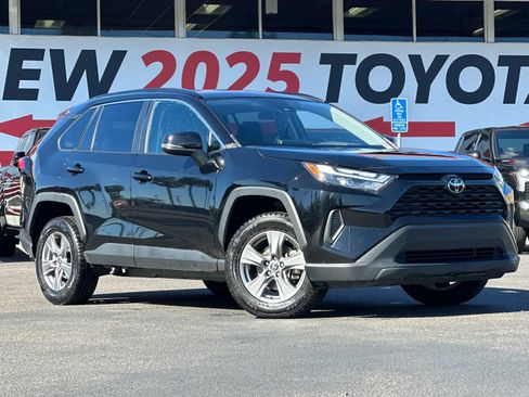 Used 2024 Toyota RAV4 XLE image 8