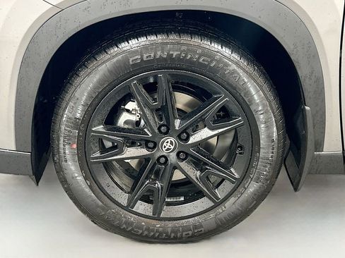 New 2026 Toyota Grand Highlander Limited image 31