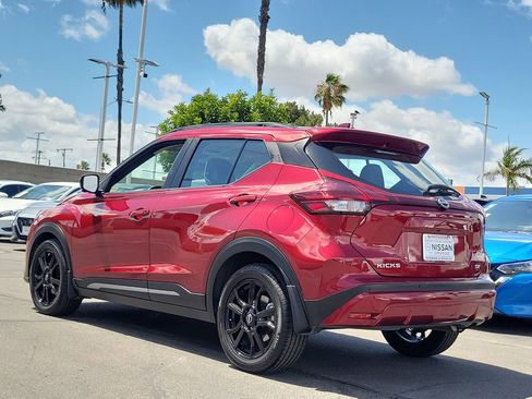 Certified 2023 Nissan Kicks SR w/ SR Premium Package FWD image 2