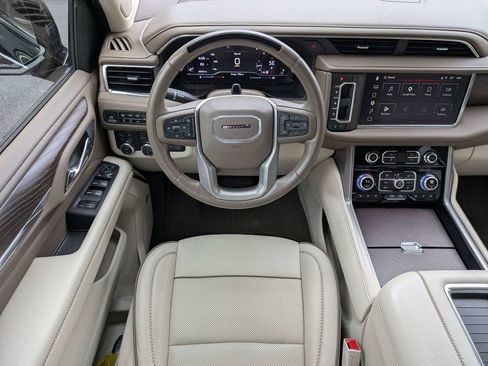 Used 2023 GMC Yukon Denali w/ Denali Reserve Package AWD/4WD image 17