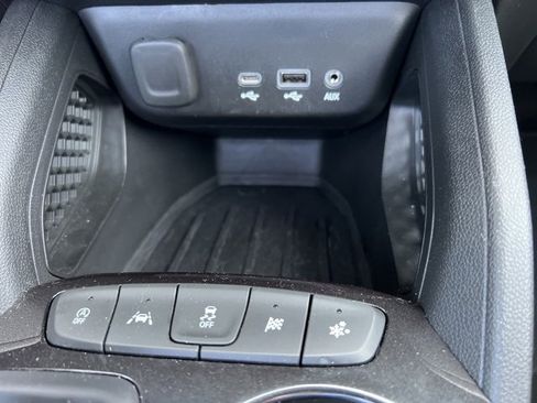 Used 2023 Chevrolet TrailBlazer LT w/ Convenience Package image 13