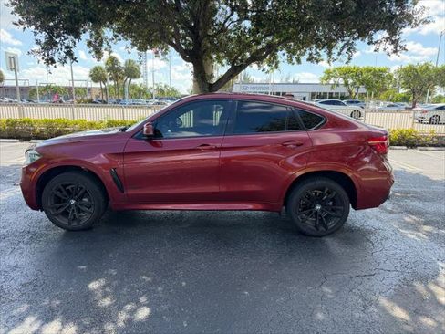 Used 2018 BMW X6 sDrive35i w/ M Sport Package RWD image 3