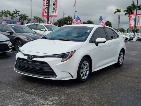 Used 2023 Toyota Corolla LE FWD image 6
