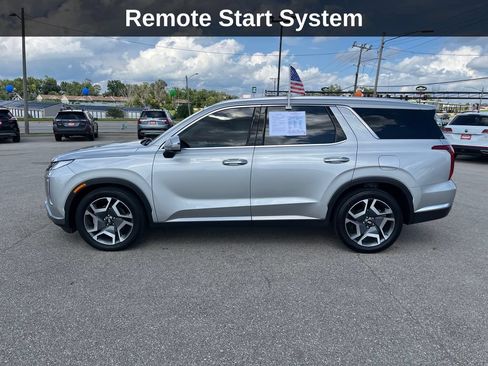 Used 2024 Hyundai Palisade Limited AWD/4WD image 2