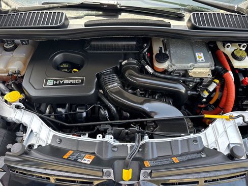 Used 2013 Ford C-MAX SEL FWD image 9
