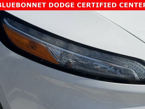 Used 2018 Jeep Cherokee Latitude FWD image 4