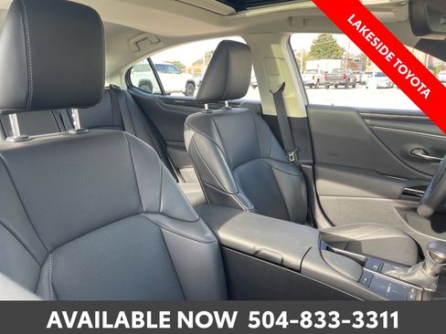 Used 2022 Lexus ES 350 w/ Accessory Package 2 FWD image 30