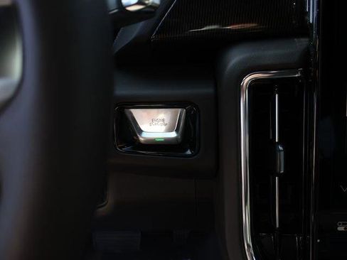 New 2026 GMC Yukon XL Elevation AWD/4WD image 32