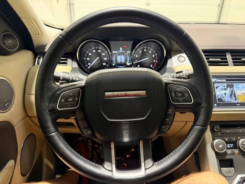 Used 2016 Land Rover Range Rover Evoque SE AWD/4WD image 13