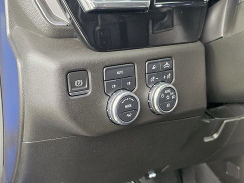 Used 2023 GMC Sierra 1500 Elevation w/ Elevation Premium Package AWD/4WD image 20