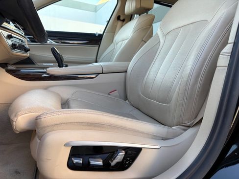 Used 2017 BMW 740i image 35