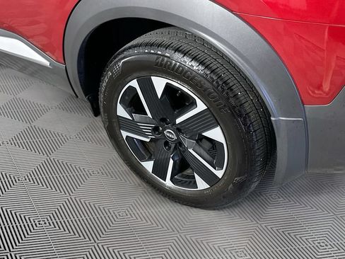 Certified 2025 Nissan Kicks SR AWD/4WD image 37