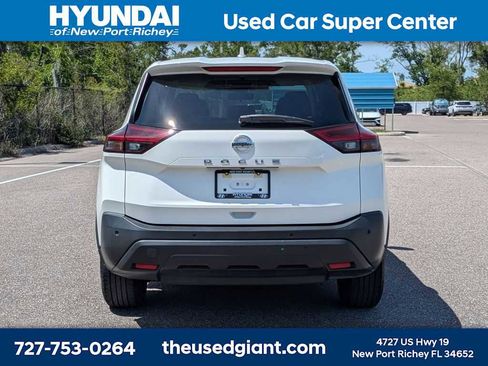 Used 2021 Nissan Rogue S FWD image 4