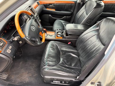 Used 2001 Lexus LS 430 image 9