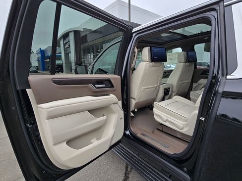 New 2026 GMC Yukon XL Denali w/ Denali Reserve Package image 51