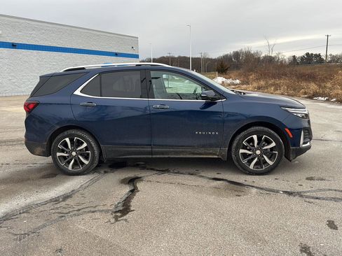 Used 2023 Chevrolet Equinox Premier image 7