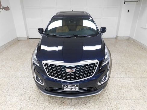 Used 2022 Cadillac XT5 Premium Luxury AWD/4WD image 8