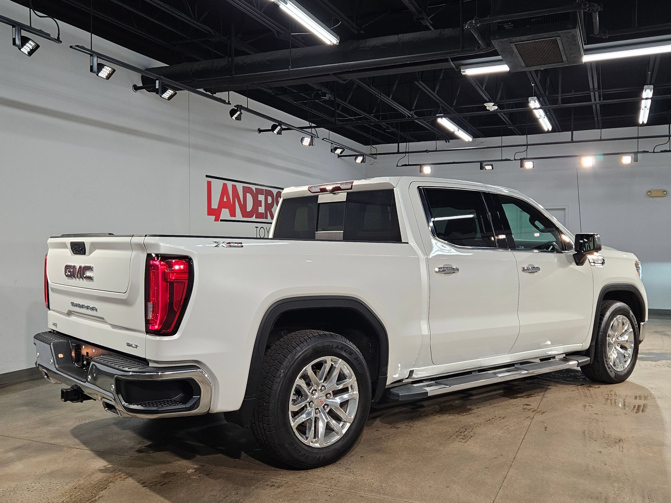 Used 2020 GMC Sierra 1500 SLT AWD/4WD image 7