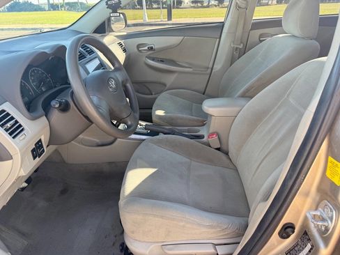 Used 2010 Toyota Corolla LE w/ LE EVP Pkg #1 image 10