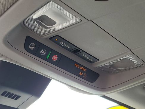 Used 2022 GMC Terrain SLE w/ Driver Convenience Package image 24