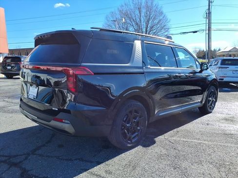 New 2026 Kia Carnival SX image 4