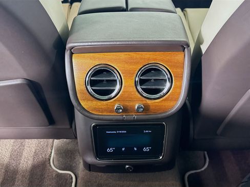 Certified 2023 Bentley Bentayga AWD/4WD image 25