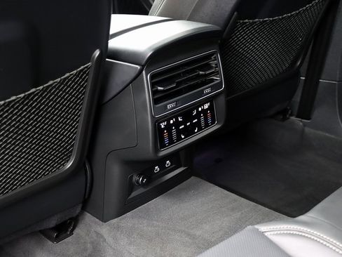 Used 2024 Audi SQ8 Premium Plus image 13