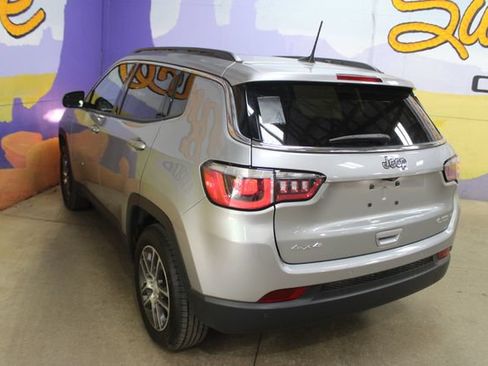 Used 2020 Jeep Compass Latitude AWD/4WD image 6