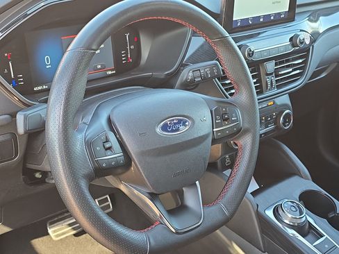 Certified 2024 Ford Escape ST-Line image 14