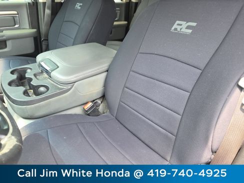 Used 2017 RAM 1500 Classic SLT AWD/4WD image 18