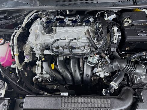 Used 2022 Toyota Corolla LE image 38