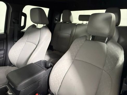 Used 2024 Toyota Tacoma SR5 AWD/4WD image 28