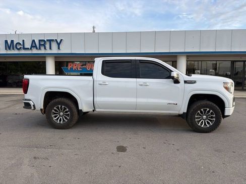 Used 2020 GMC Sierra 1500 AT4 w/ AT4 Premium Package image 3